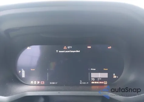 2022 Polestar 2 Long Range Single Motor z USA, uszkodzony, nr VIN LPSEG3KA3NL072611